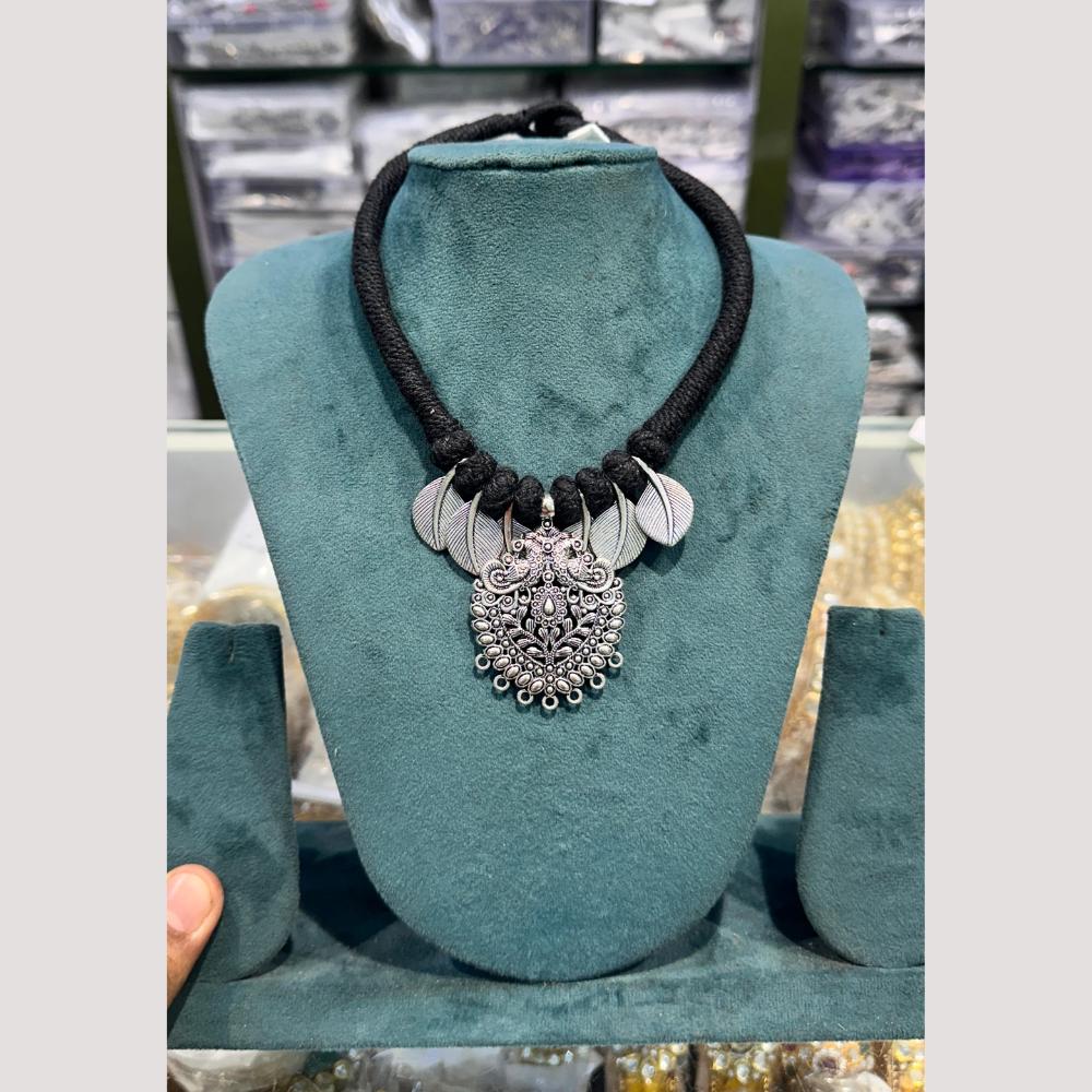 Manisha Jewellery Handcrafted Ethnic Oxidised Necklace Set