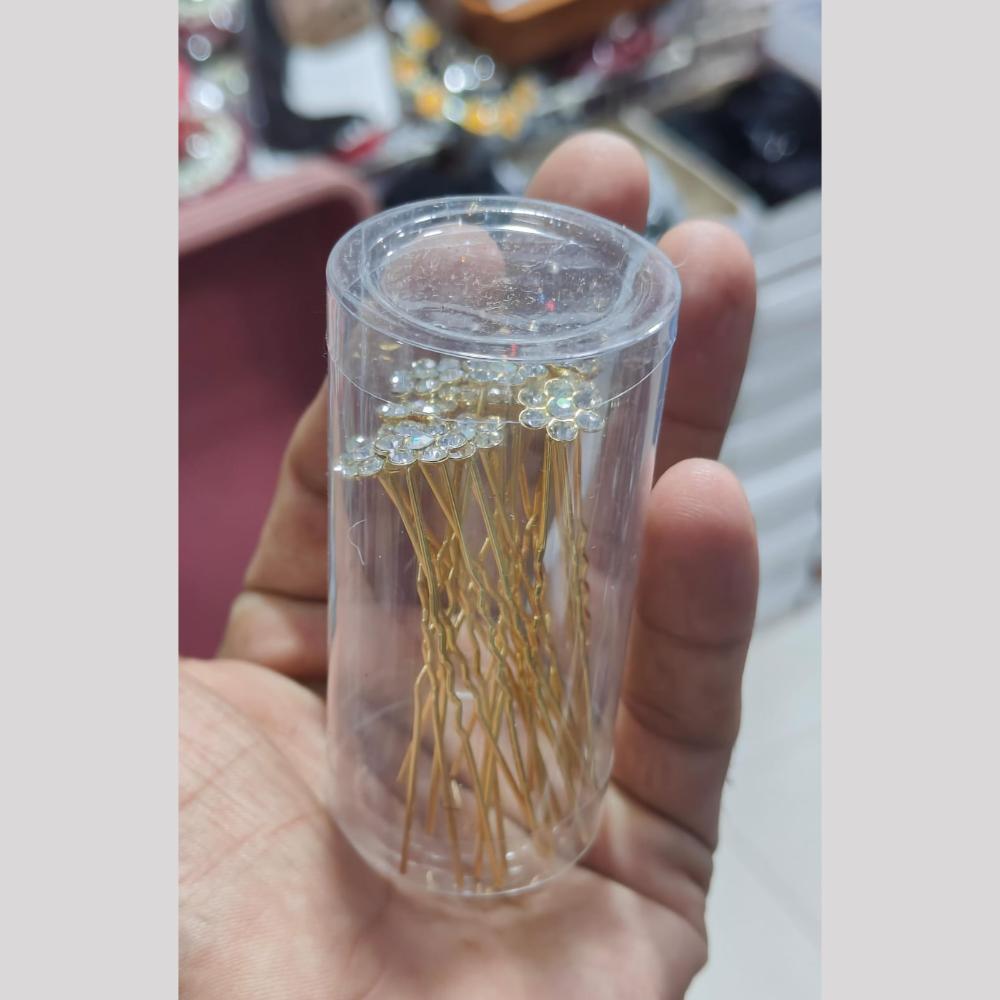 Manisha Jewellery Floral Hair Pins Gold Finish With Dazzling Crystal Flower Tops For Festive Look