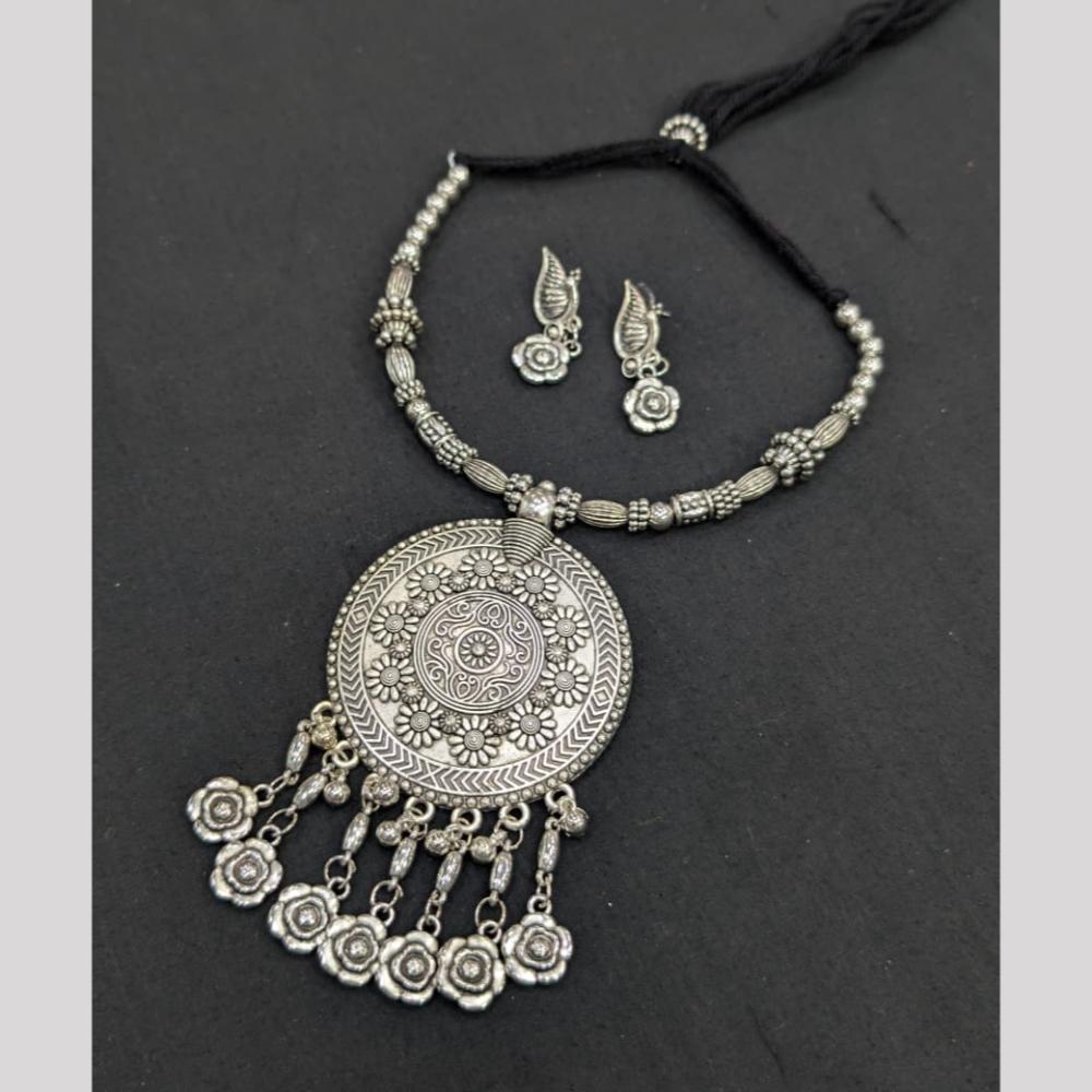 Manisha Jewellery Navratri Elegance Oxidised Necklace Set