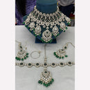 Manisha Jewellery Elegant Vibes Kundan And Pearl Necklace Set
