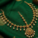 Manisha Jewellery Premium Pota Stone And Pearl Damini Maangtikka