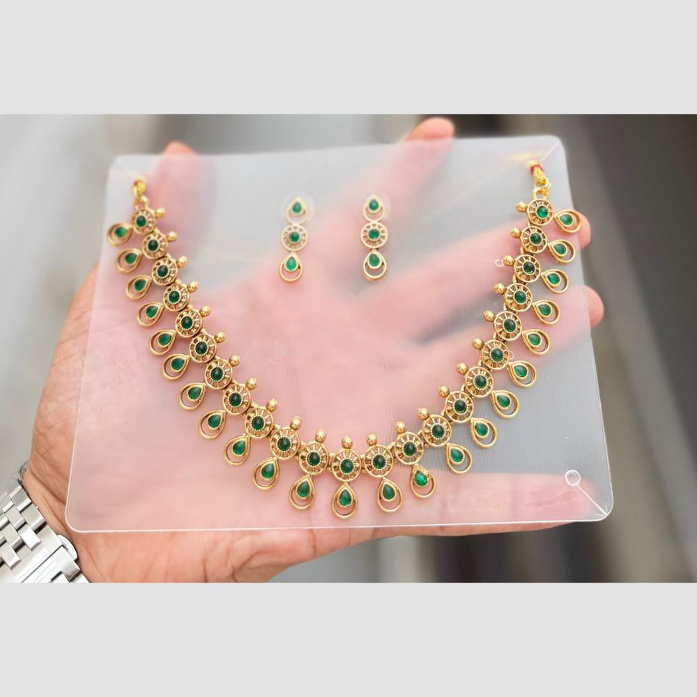 Manisha Jewellery Kundan Stone And Pearl Necklace Set