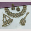 Lucentarts Jewellery Traditional Crystal Stone And Pearl Necklace Set