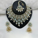 Lucentarts Jewellery Traditional Kundan And Pearl Necklace Set