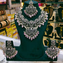 Lucentarts Jewellery Designer Kundan Stone Pearl And Beads Necklace Set