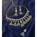 Lucentarts Jewellery Graceful Pota Stone And Austrian Stone Pearl Necklace Set