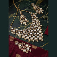 Lucentarts Jewellery Traditional Designer Pota Stone And Pearl Necklace Set
