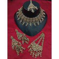 Lucentarts Jewellery Designer Crystal Stone Pearl And Beads Choker Necklace Set