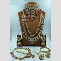 Lucentarts Jewellery Opulent Kundan Stone Pearl And Beads Bridal Jewellery Set