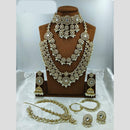 Lucentarts Jewellery Opulent Kundan Stone Pearl And Beads Bridal Jewellery Set