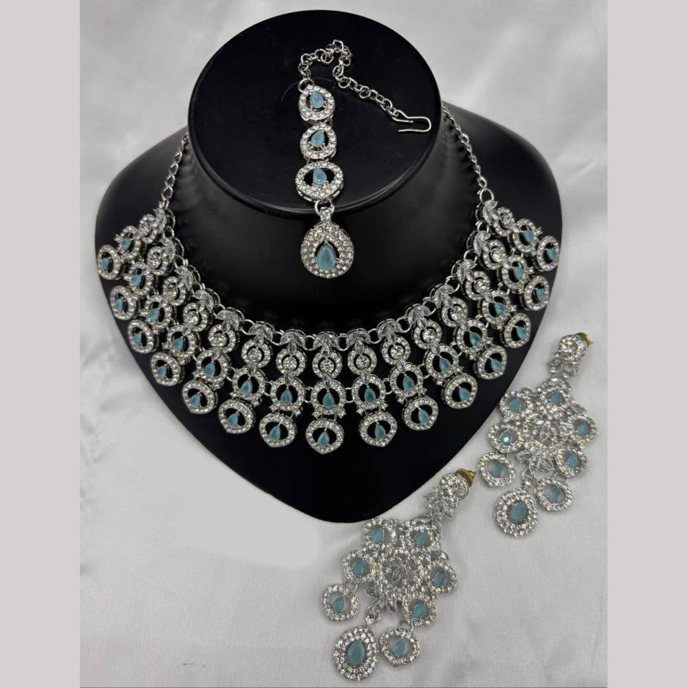 Lucentarts Jewellery Crystal And Kundan Stone Necklace Set for Women