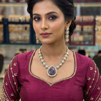 Lucentarts Jewellery Graceful Polki Kundan Stone Necklace Set