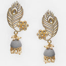 Shagna Graceful Kundan Stone And Beads Meenakari Jhumki Earrings