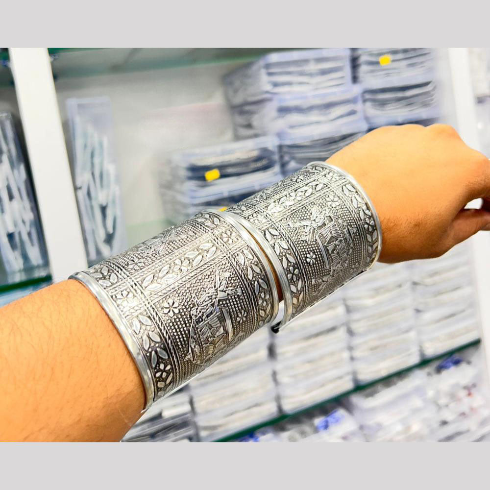 Pooja Bangles Oxidised Plated Openable Kada