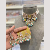 Hira Collections Glamorous Kundan And Pearl Choker Necklace Set