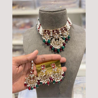 Hira Collections Glamorous Kundan And Pearl Choker Necklace Set