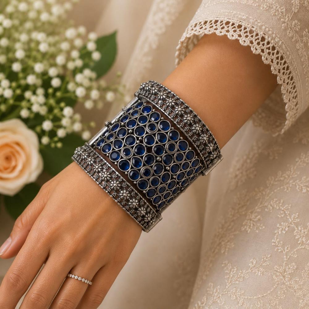Hira Collections Elegant Dual Tone Openable Party Wear Bangles Set
