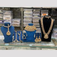 Hira Collections Grand Kundan And Beads Bridal Jewellery Set