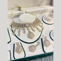 Hira Collections Decent Pota Stone Choker Necklace Set