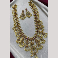 Kavita Art Gold Plated Pota Stone And Pearl Necklace Set