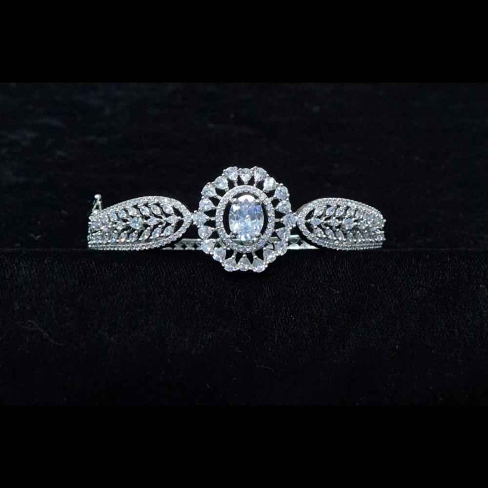 Kavita Art Silver Plated American Diamonds Bracelet