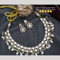 Kavita Art Gold Plated Crystal Stone And Beads Necklace Set