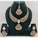 Kavita Art Sparkle Glow Crystal and Pearl Necklace Set