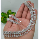 Kavita Art Sparkle Glow Crystal and Pearl Necklace Set