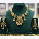 Kavita Art Elegant Shine Pota Stone And Pearls Necklace Set