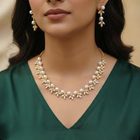 Kavita Art Grand Austrian Stone And Pearl Necklace Set