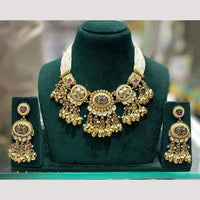 Kavita Art Heritage Pota Stone And Pearl Necklace Set