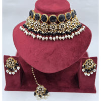 Kavita Art Classic Kundan Stone And Beads Choker Necklace Set