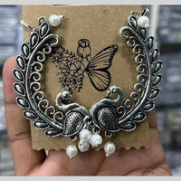 Kavita Art Heritage Style Oxidised Pota Stone Pearl Earcuff Earrings