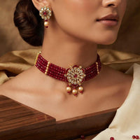 Kavita Art Royal Kundan Stone Pearl And Beads Choker Necklace Set