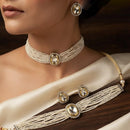 Kavita Art Royal Kundan Stone And Pearl Choker Necklace Set