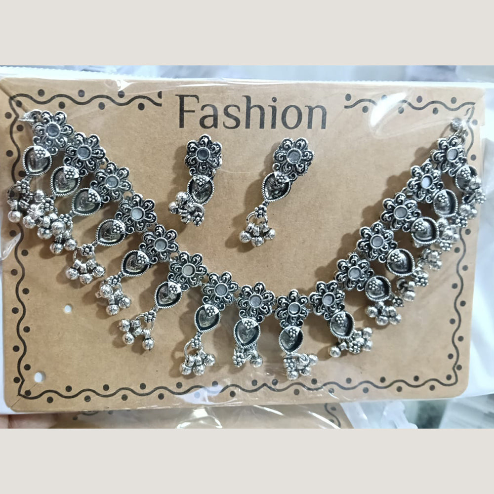 Kavita Art Boho Style Oxidised Plated Mirror And Pearl Necklace Set