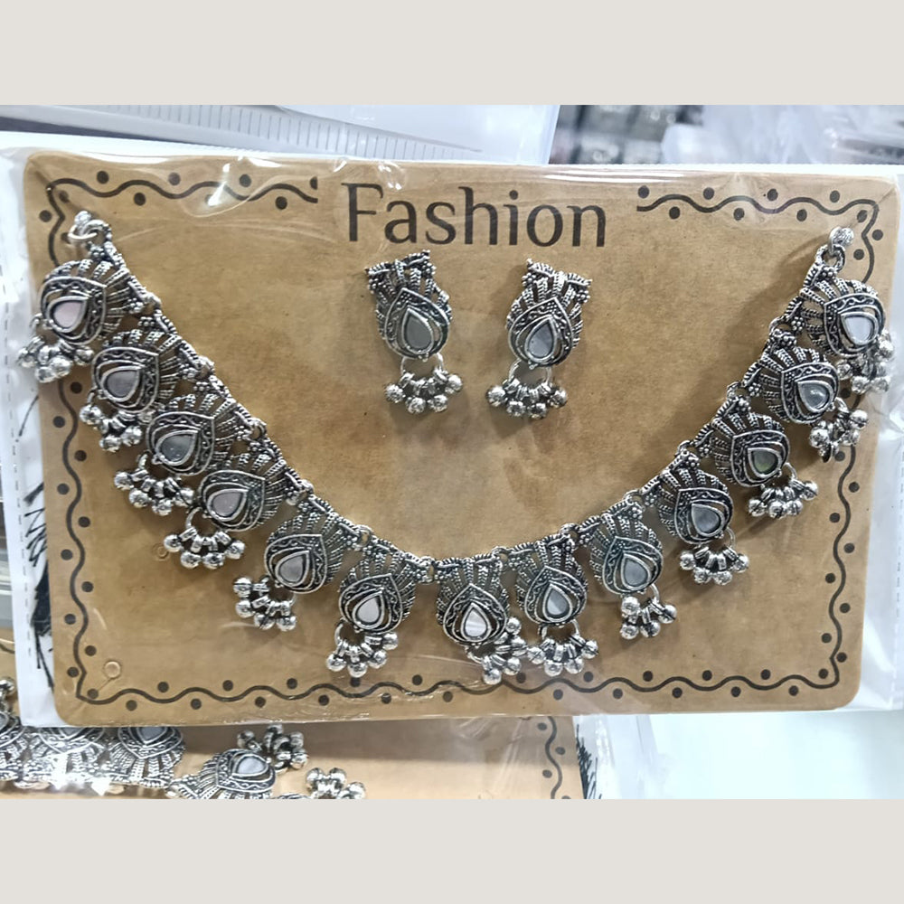 Kavita Art Boho Style Oxidised Plated Mirror And Pearl Necklace Set