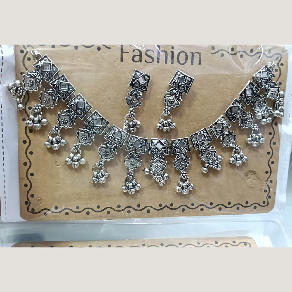 Kavita Art Boho Style Oxidised Plated Mirror And Pearl Necklace Set