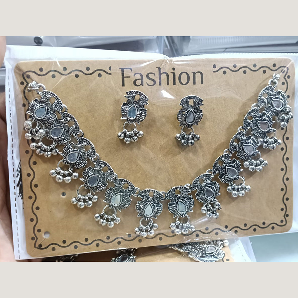 Kavita Art Boho Style Oxidised Plated Mirror And Pearl Necklace Set