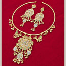 SNERA Graceful Pota Stone And Pearl Necklace Set