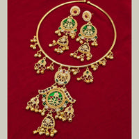 SNERA Graceful Pota Stone And Pearl Necklace Set