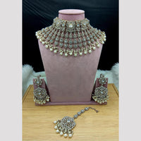 SNERA Elegant Crystal Stone And Pearl Choker Necklace Set Women