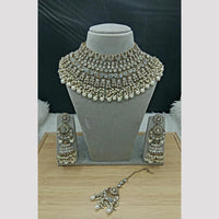 SNERA Elegant Crystal Stone And Pearl Choker Necklace Set Women