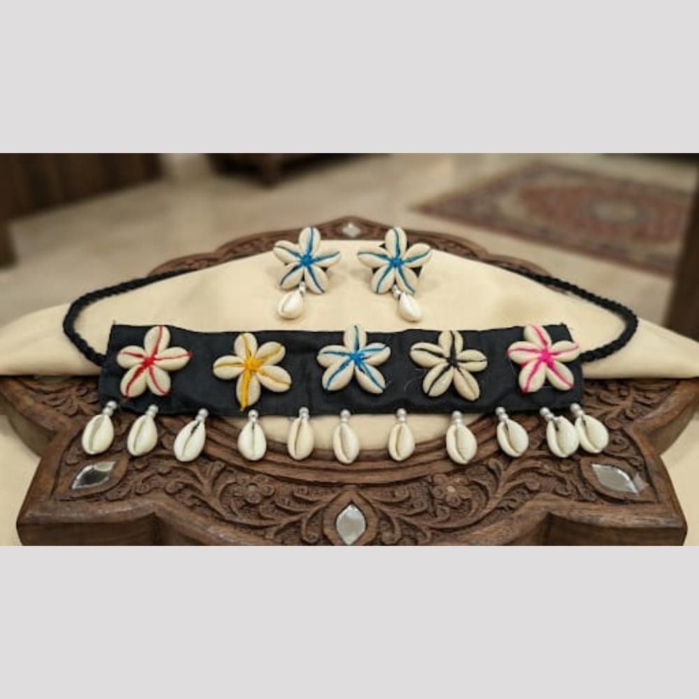 SNERA Shell Embellished Ethnic Choker Necklace Set