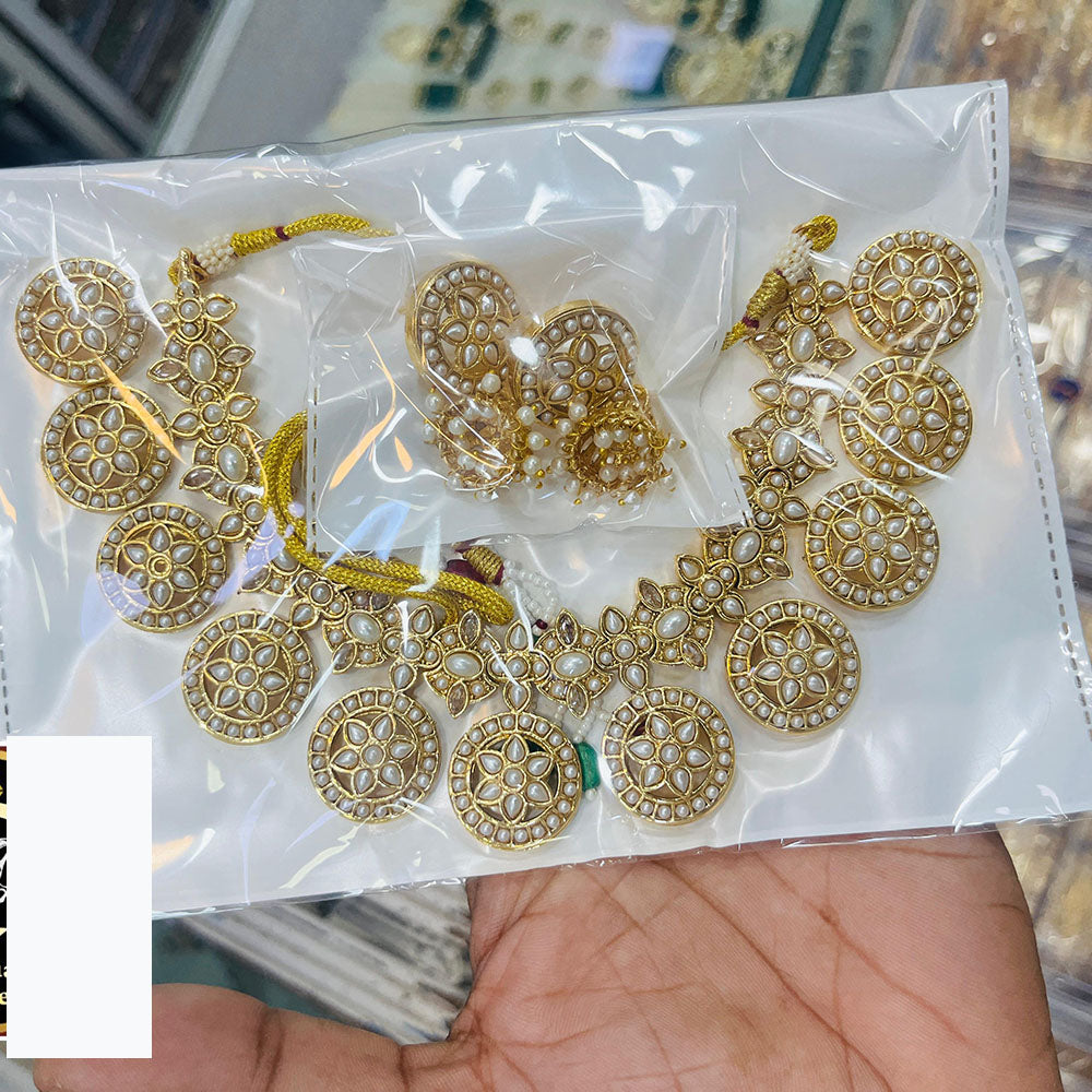 Everlasting Quality Jewels Pearl and Kundan Floral Necklace Set 