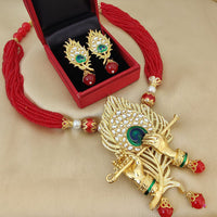 FS Collection Gold Plated Kundan And Pearl Necklace Set