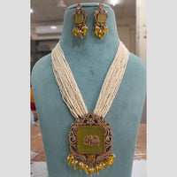 FS Collection Gold Plated Austrian Stone And Pearl Necklace Set