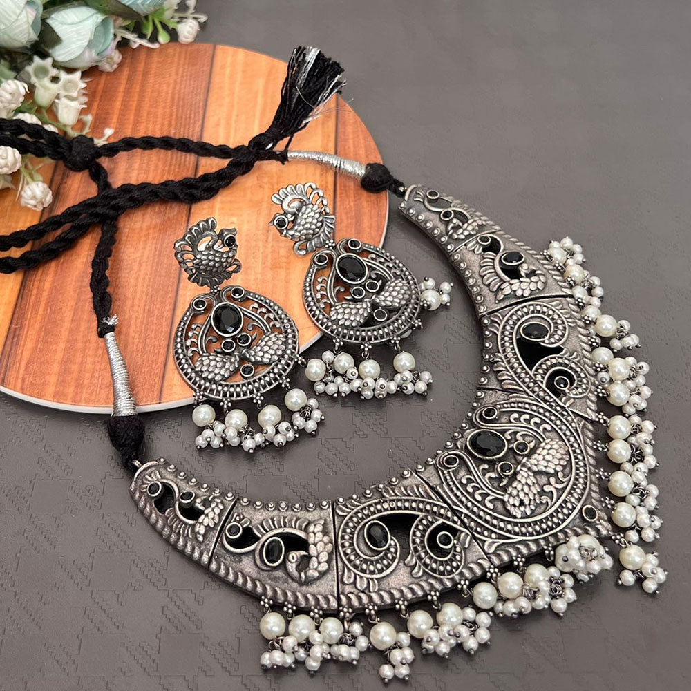FS Collection Oxidised Plated Pota Stone And Pearl Necklace Set
