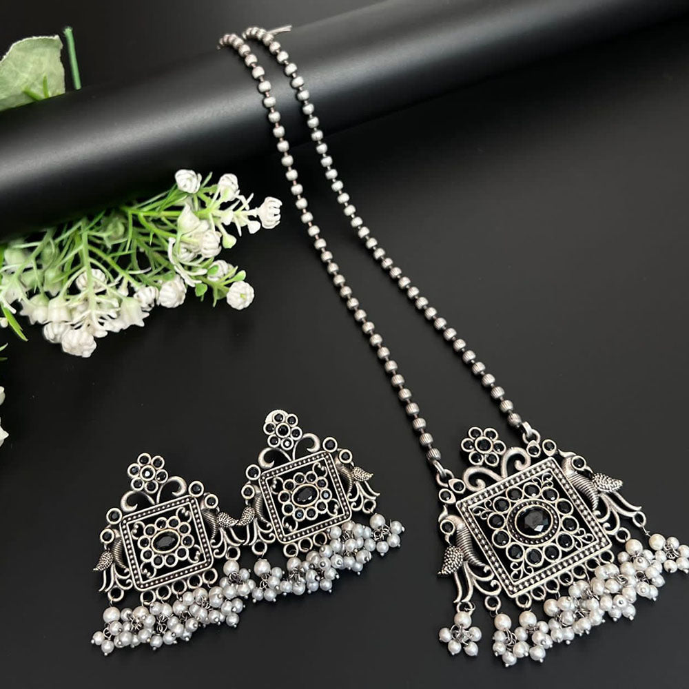 FS Collection Oxidised Plated Pota Stone And Pearl Necklace Set