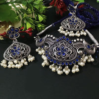 FS Collection Oxidised Plated Pota Stone And Pearl Choker Necklace Set
